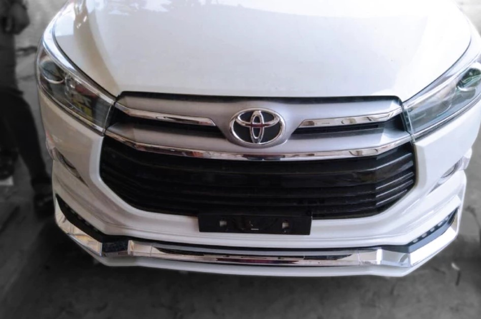 Toyota Innova Tithum Body Kit